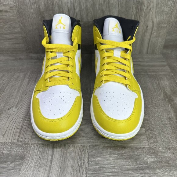Jordan 1 Mid Women's size 10 Vivid Sulfur Shoes BQ6472-170 - Picture 3 of 8